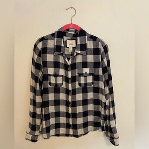 Forever 21 Navy and White Buffalo Check Plaid Button Up